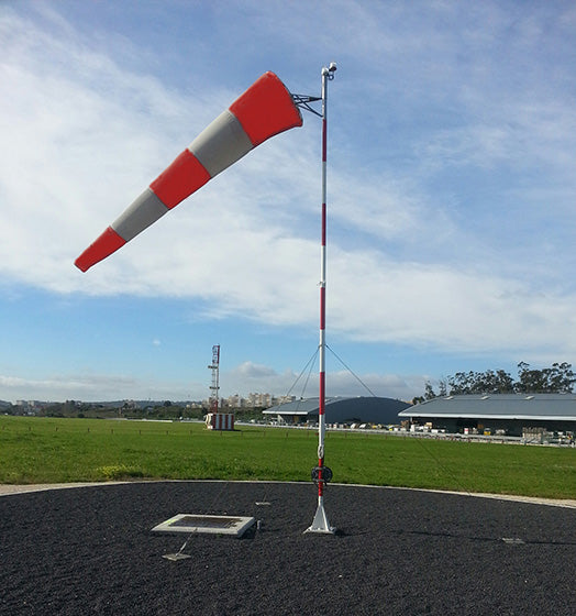 WIND DIRECTION INDICATORS ICAO/STNA
